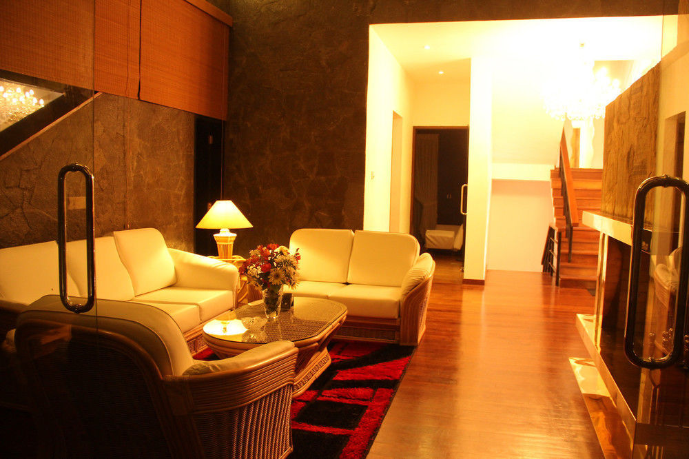 Serenus Boutique Villa Nuwara Eliya Exterior foto